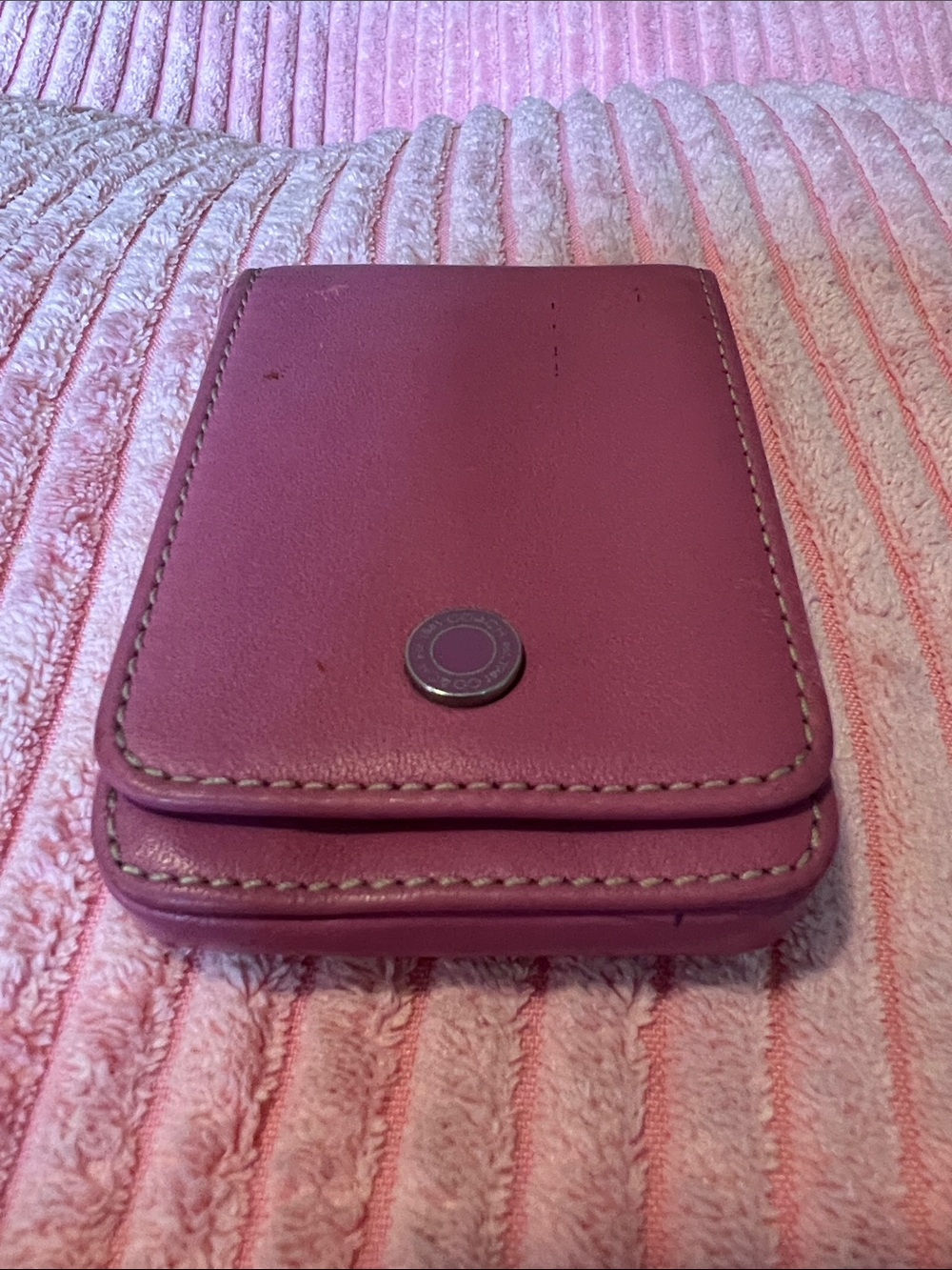 Coach Y2K Limited Edition Cardholder - Picture 4 of 7